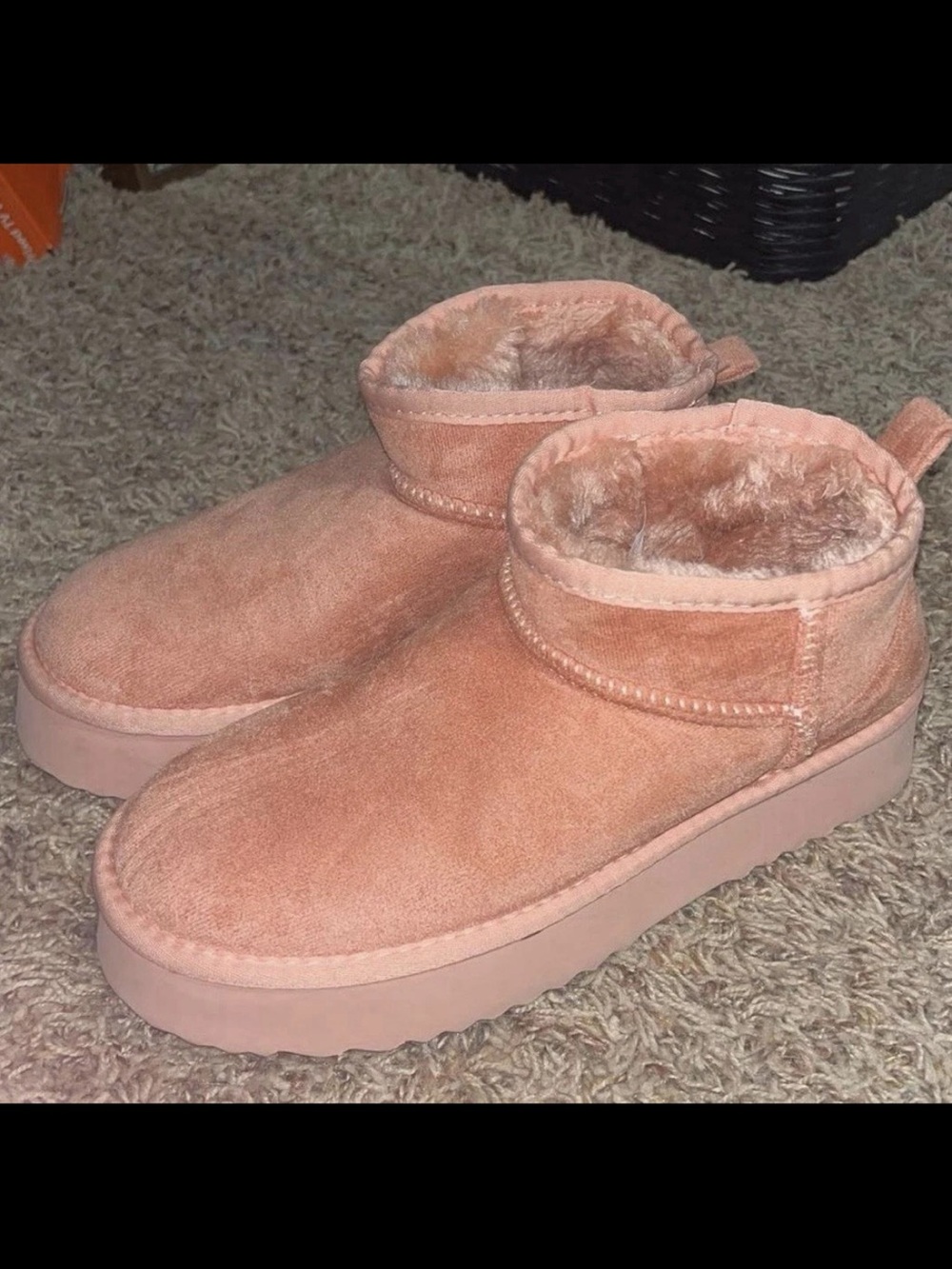 UGG Women's Short Shearling Lined Ankle Boots in Blush Pink - Picture 3 of 3